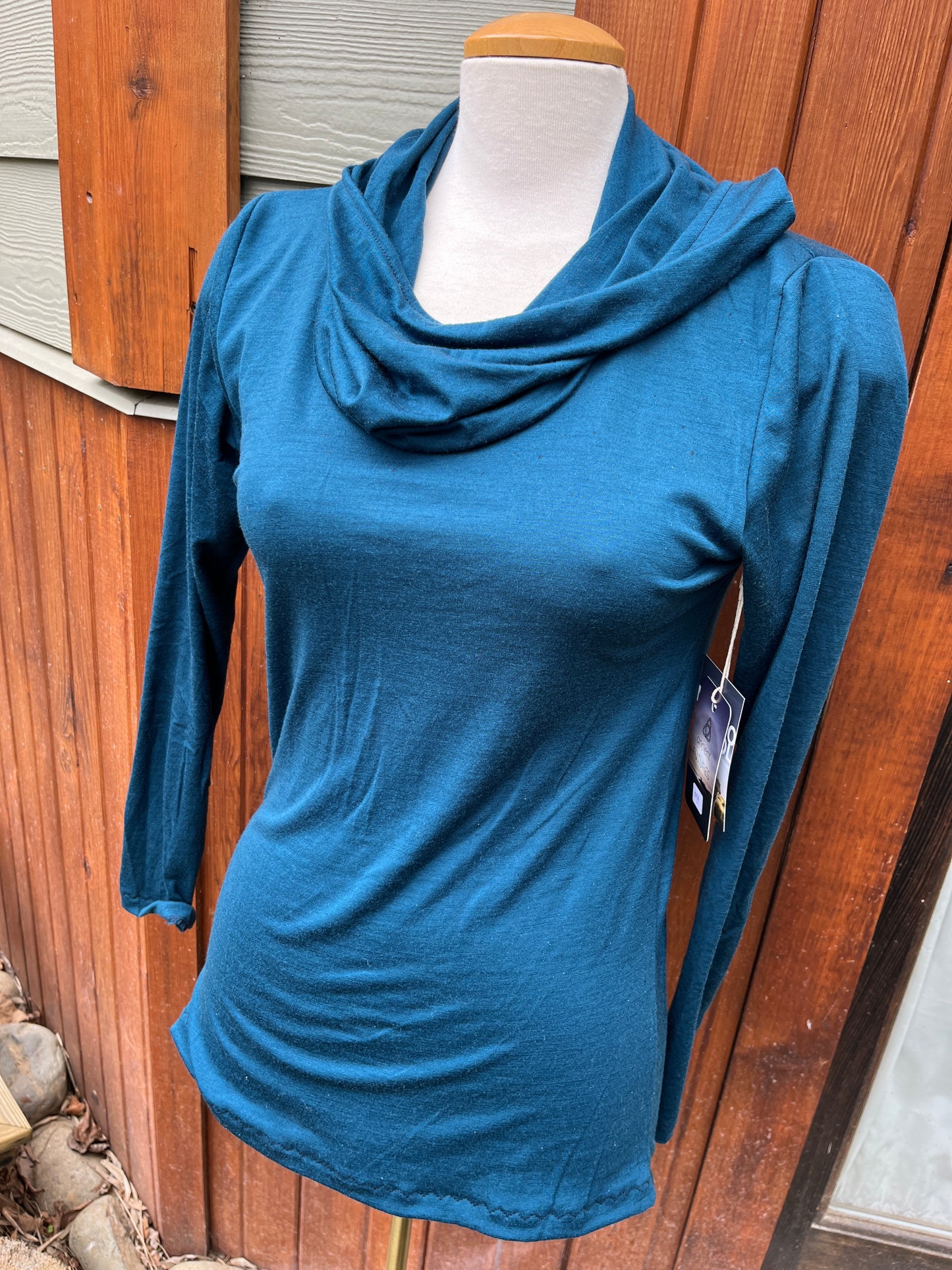 Jewel Hoodie ~ 100% Merino Wool